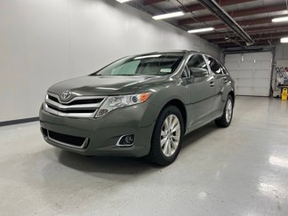 Used 2014 Toyota Venza XLE image 1