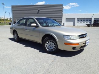 Used 1999 Nissan Maxima image 1
