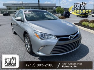 Used 2017 Toyota Camry XLE image 1