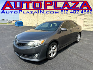 Used 2013 Toyota Camry SE image 1