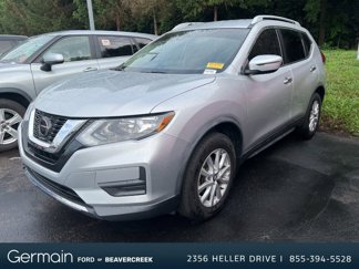 Used 2020 Nissan Rogue SV image 1