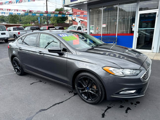 Used 2017 Ford Fusion SE w/ Equipment Group 201A image 1