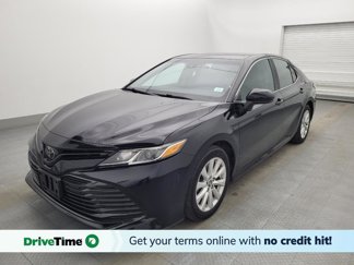 Used 2020 Toyota Camry LE image 1