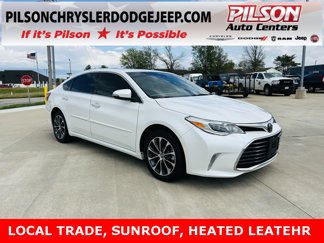 Used 2018 Toyota Avalon XLE Premium image 1