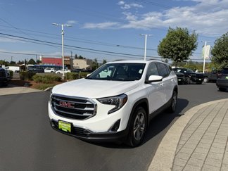 Used 2021 GMC Terrain SLT w/ LPO, Floor Liner Package image 1