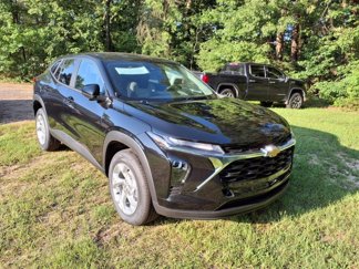 New 2025 Chevrolet Trax LS w/ LS Convenience Package image 1