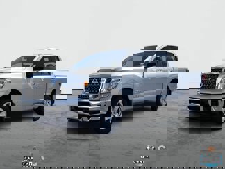 Used 2018 Nissan Titan SV w/ SV Convenience Package image 1
