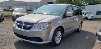 Used 2016 Dodge Grand Caravan SXT image 1