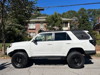 Used 2015 Toyota 4Runner SR5 image 1