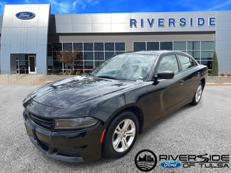 Used 2022 Dodge Charger SXT w/ Leather Interior Group video 1