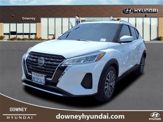 Used 2021 Nissan Kicks SV image 1