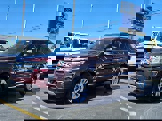 Used 2019 Ford Explorer XLT w/ Equipment Group 202A image 1