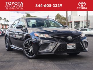 Used 2018 Toyota Camry SE image 1