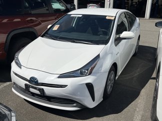 Used 2022 Toyota Prius LE image 1