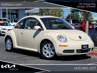 Used 2009 Volkswagen Beetle S image 1