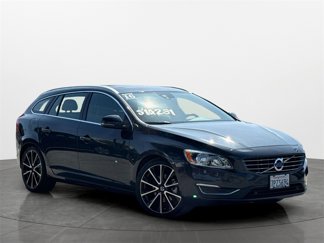 Used 2016 Volvo V60 T5 Premier w/ Convenience Package image 1