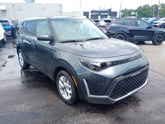 New 2025 Kia Soul LX image 1