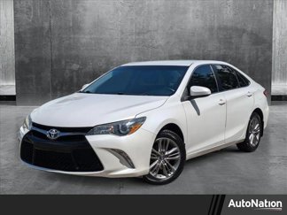 Used 2017 Toyota Camry SE image 1
