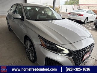 Used 2023 Nissan Altima 2.5 SL video 1