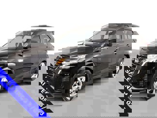 Used 2022 Nissan Kicks S image 1
