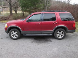 Used 2005 Ford Explorer XLT image 1