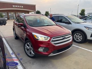 Used 2019 Ford Escape Titanium w/ U9j03 - Titanium Tow Package image 1