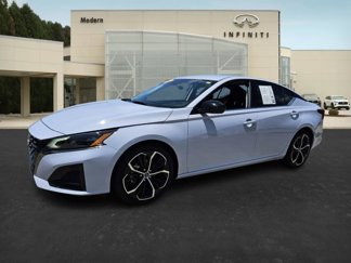Used 2024 Nissan Altima 2.5 SR image 1