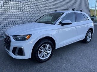 Certified 2024 Audi Q5 2.0T Premium w/ Convenience Package image 1
