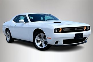 Used 2023 Dodge Challenger SXT image 1
