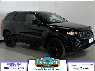 Used 2017 Jeep Grand Cherokee Altitude image 1