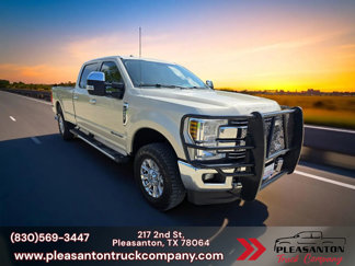 Used 2018 Ford F250 Lariat w/ Chrome Package image 1