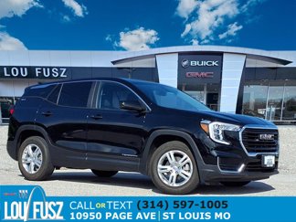 Used 2022 GMC Terrain SLE image 1
