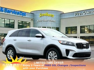 Used 2020 Kia Sorento FWD V6 image 1