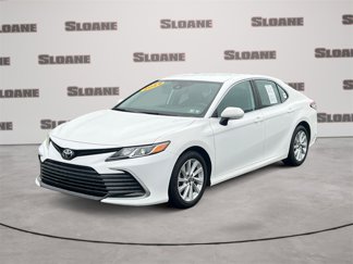 Used 2022 Toyota Camry LE image 1