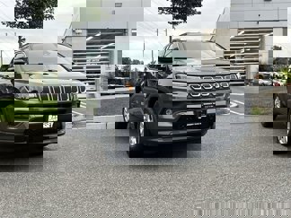 Used 2022 Jeep Compass Latitude image 1