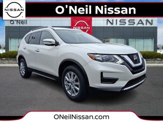Used 2018 Nissan Rogue SV image 1