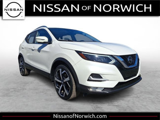 Used 2021 Nissan Rogue Sport SL w/ Premium Package image 1