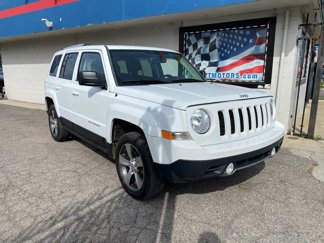 Used 2016 Jeep Patriot High Altitude image 1