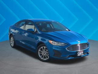 Used 2020 Ford Fusion SE image 1