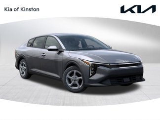 New 2025 Kia K4 LXS image 1