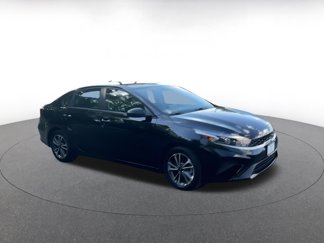 Used 2024 Kia Forte LXS video 2