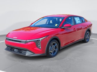 New 2025 Kia K4 LXS image 1