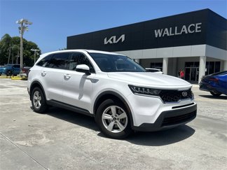 Certified 2021 Kia Sorento LX image 1