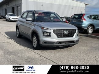 Used 2022 Hyundai Venue SE image 1