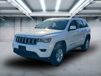 Used 2019 Jeep Grand Cherokee Laredo image 1