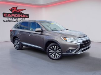 Used 2019 Mitsubishi Outlander ES image 1