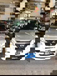 Used 2014 Nissan Versa SV image 1