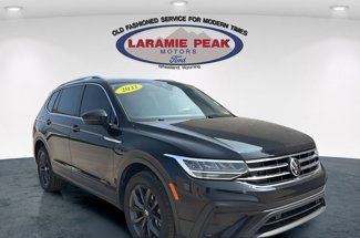 Used 2022 Volkswagen Tiguan SE image 1