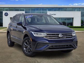 Used 2024 Volkswagen Tiguan SE image 1