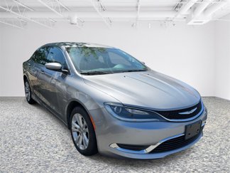 Used 2015 Chrysler 200 Limited image 1